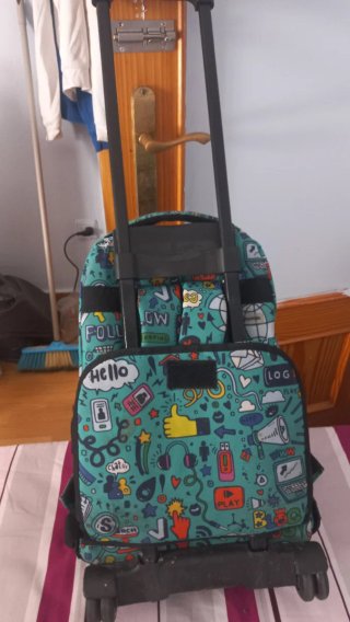 Mochila con ruedas infantil