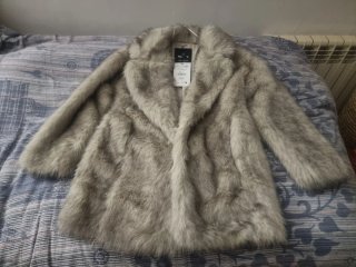 Chaqueta PULL&BEAR efecto piel marrón Talla S