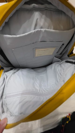 Mochila Moleskine Amarilla y Negra Nueva