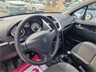 Peugeot 207 2010