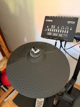 Batería electrónica Yamaha DTX-432K+sillín+Shure