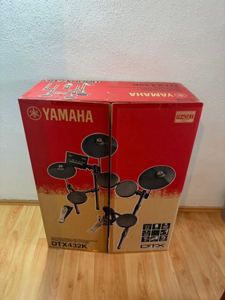 Batería electrónica Yamaha DTX-432K+sillín+Shure