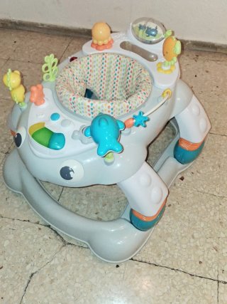 Tacata para bebé con juguetes