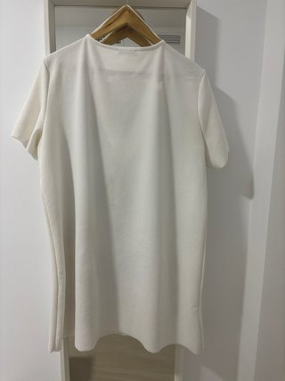 Vestido corto Zara estampado paisley.