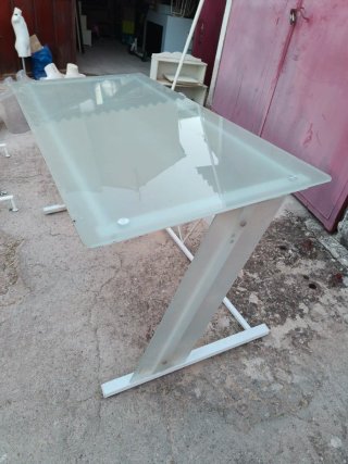 Mesa escritorio cristal y aluminio