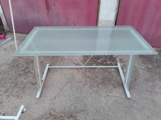Mesa escritorio cristal y aluminio