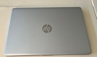 Portátil HP i5 10ª Gen 12GB RAM SSD 256GB