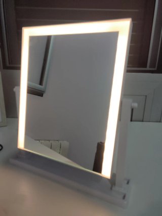 Espejo de tocador con luz LED