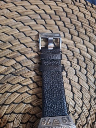 Reloj Diesel Cuadrado Negro y Plateado
