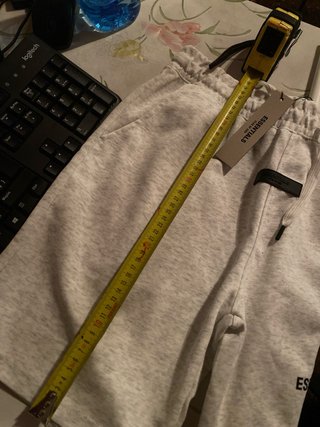 Pantalones cortos Essentials Fear of God grises