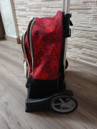Mochila escolar con ruedas Marvel