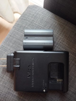 Cargador Nikon MH-25a para EN-EL15a y bateria