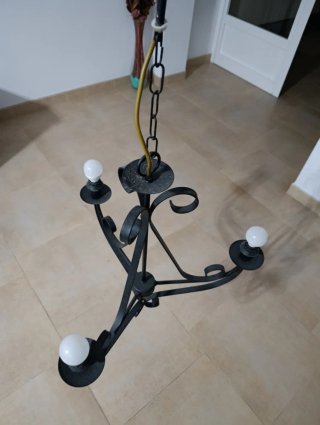 Lámpara de salón negra