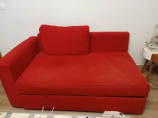 Sofá  Ikea rojo
