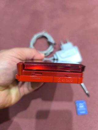 Nintendo 3DS Roja + Accesorios