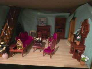 Casa de muñecas con accesorios