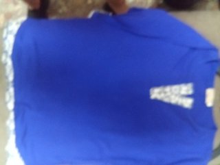 Blusa Azul Eléctrico con Detalles Blancos - Ideias