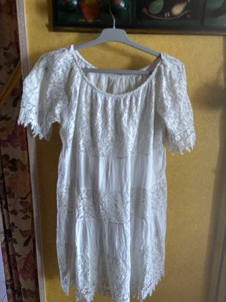 Vestido blanco estilo ibicenco