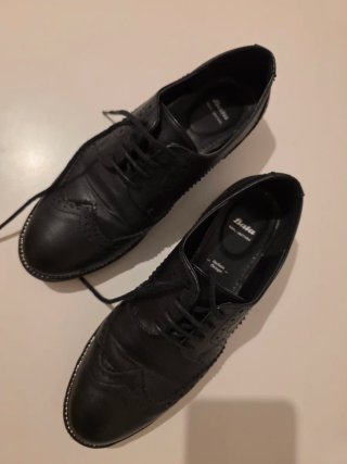 Scarpe stringate nere
