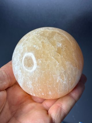 Sfera di Selenite Arancione 590g 8,2cm minerali