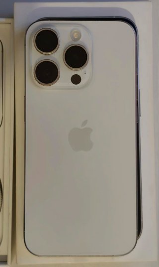 iPhone 15 Pro 128GB - Bateria 89%
