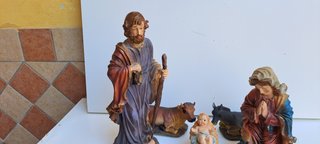Set Presepe Sacra Famiglia con Bue e Asinello (5 P