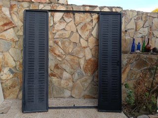 Contraventanas puerta jardín(100€) y ventana(50€)