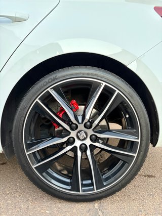 LLANTAS SEAT LEON CUPRA 19” CON NEUMÁTICOS
