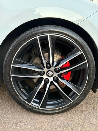 LLANTAS SEAT LEON CUPRA 19” CON NEUMÁTICOS