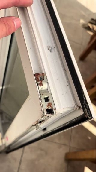 Reparación de persianas, ventanas y soldadura