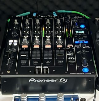 Pioneer DJM-750 MK2 + decksaver