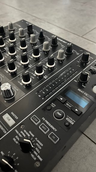Pioneer DJM-750 MK2 + decksaver