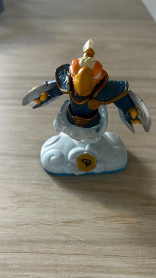 Lote Skylanders: Portal + 9 Figuras