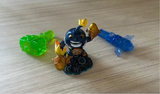 Lote Skylanders: Portal + 9 Figuras