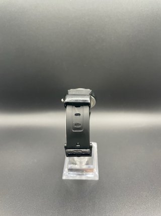 Reloj Casio MQ-24 Blanco y Negro