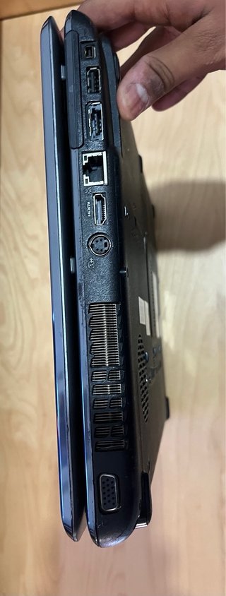Portátil Toshiba Gris