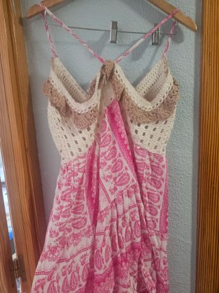 Vestido Crochet y Estampado Paisley
