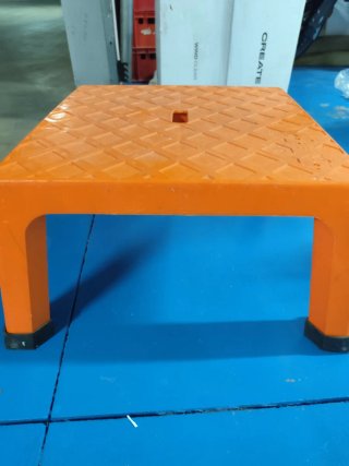 Banqueta Plástico Naranja Eléctrico