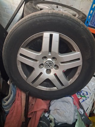 Llantas Golf IV con gomas