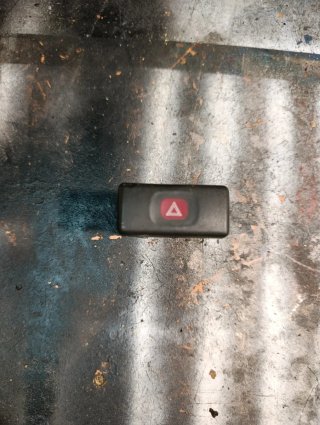 Interruptor Nissan Terrano 2 Warning