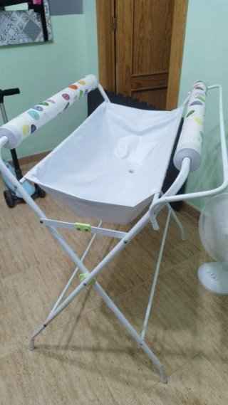 Cambiador de bebé con soporte