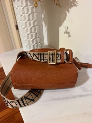 Bolso Emporio Armani Marrón y Beige