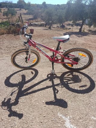 Bicicleta Infantil CUBE Rosa