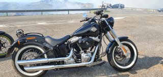 Harley Davidson Softail Slim Negra