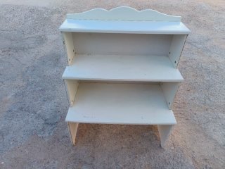 Estantería blanca infantil