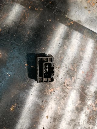 Interruptor Retrovisores Nissan Terrano 2