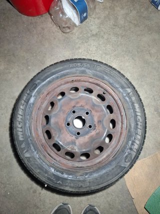 Rueda Michelin 205/55 R16