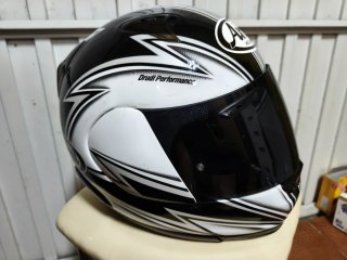 Casco Arai Quantum V