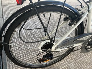 Bicicleta Miami blanca + Casco rojo