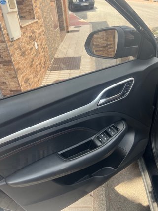 MG ZS 2022